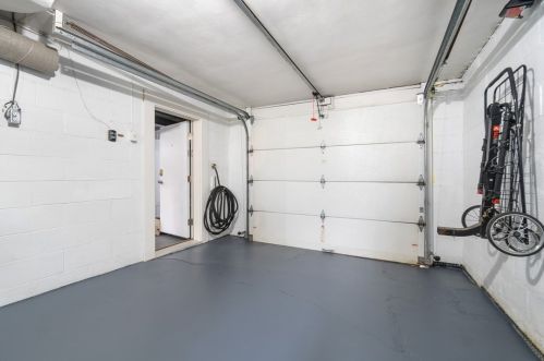 7205 Mcclure Ave, Pittsburgh PA  15218-2307 exterior