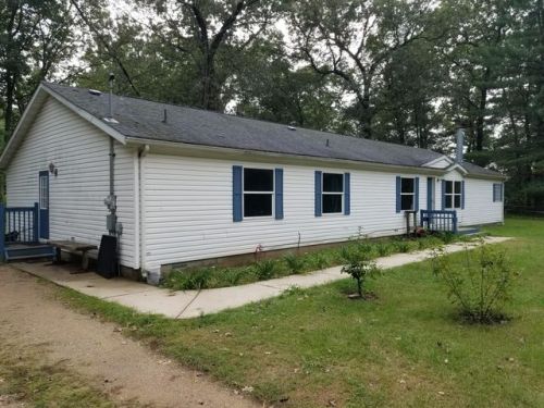 4840 113th Ave, Fennville, MI 49408-9554