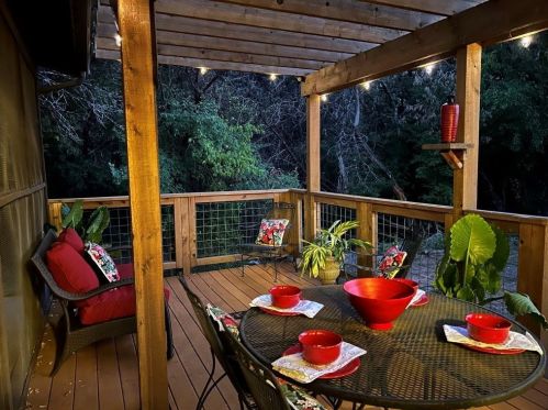 710 El Viejo Camino, Austin TX  78733-2539 exterior