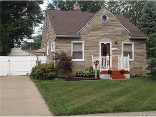 346 Marias Ave, Clawson, MI 48017-1854