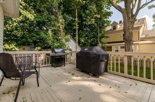 12 Morton Rd, Newton MA 02459-1044 exterior