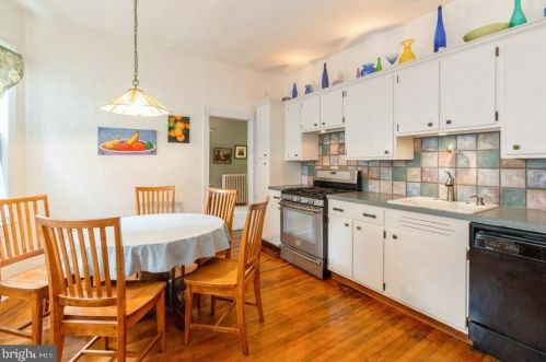 110 9 Ave, Haddon Heights NJ 08035-1833 exterior