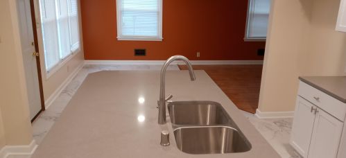 4562 46, Milwaukee WI 53220-4104 exterior