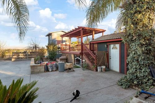 24660 Spg St, Perris CA 92570-8273 exterior