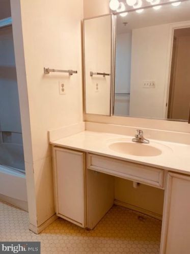 3330 Leisure World Blvd, Silver Spring MD  20906-5622 exterior