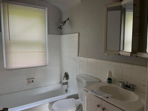 317 Dade Ave, Saint Louis MO 63135-2527 exterior