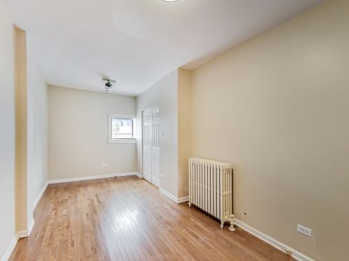 1719 Melvina Ave, Chicago IL 60646-1123 exterior