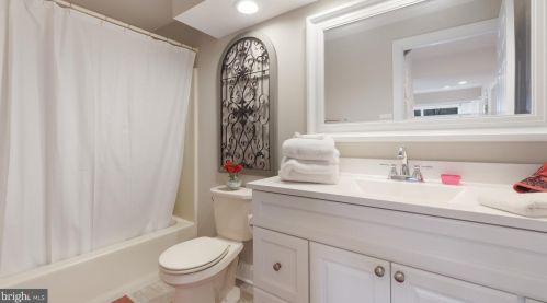 233 Painter Rd, Media PA 19063-4431 exterior