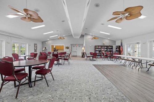 10427 Greentrail Dr, Boynton Beach FL 33436-4412 exterior