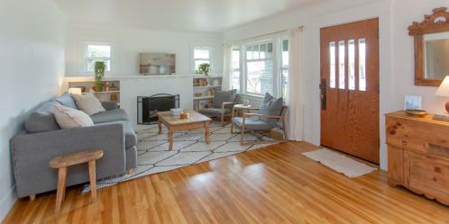 1207 Myrtle St, Turlock CA  95380-4933 exterior