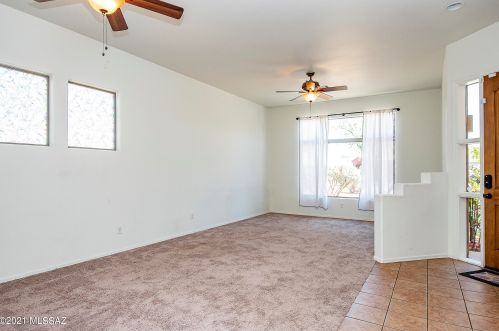 7972 Hawk Eagle Ct, Tucson AZ  85757-1643 exterior