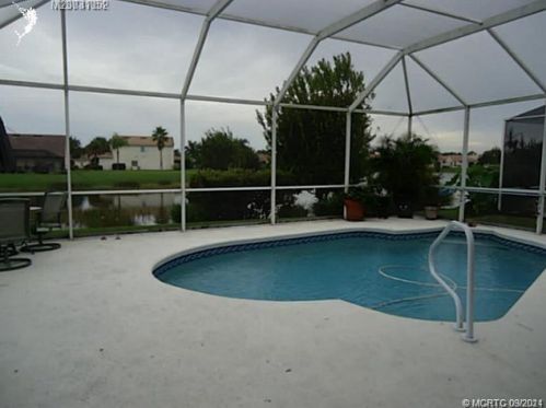 731 Aruba Bay, Fort Pierce, FL 34986-3426