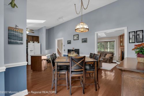 984 Woodlane Rd, Jackson Twp NJ 08527-1556 exterior