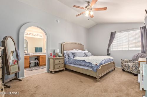 11871 Gray Eagle Ave, Tucson AZ 85737-8662 exterior