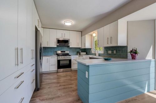 4870 82, Milwaukee WI 53220-4219 exterior