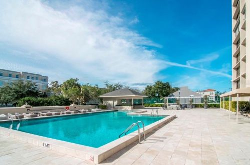 3301 Bayshore Blvd, Tampa FL  33629-8875 exterior