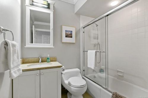 37 Beechwood Way, Briarcliff NY 10510-2405 exterior