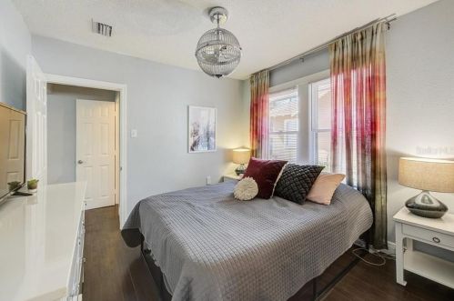 309 Crest Ave, Tampa FL 33614-6709 exterior