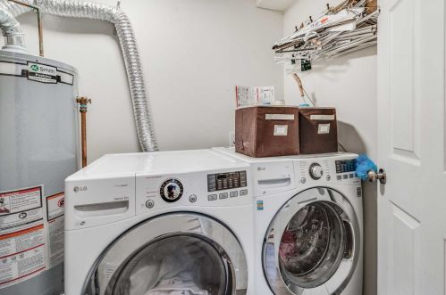 13 Darlene Dr, Poughkeepsie NY 12601-5603 exterior