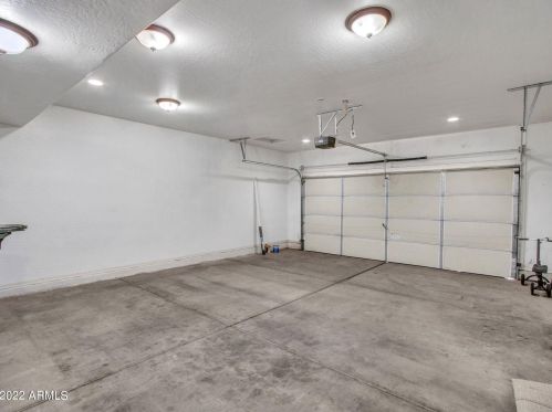 6015 25 Ln, Phoenix AZ 85041-7304 exterior