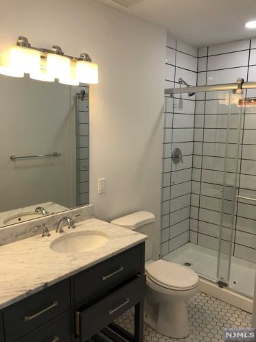 68 9th Ave, Paterson NJ 07506-1645 exterior