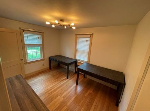 201 Turnpike St, North Andover MA  01845-5005 exterior