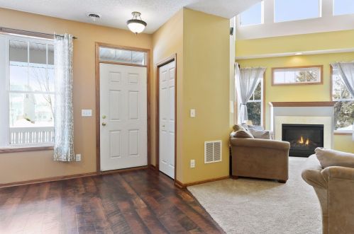 2198 Shamrock Pl, Chaska MN 55318-5405 exterior