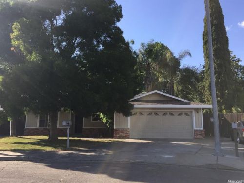 2861 Ball Ct, Turlock CA  95382-1092 exterior