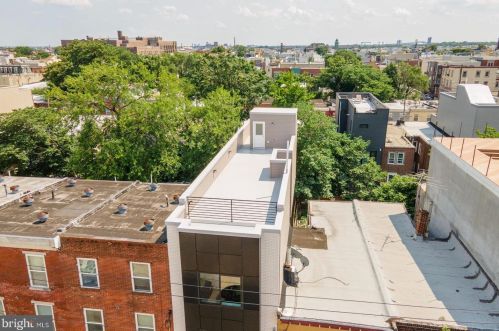 1628 Ellsworth St, Philadelphia PA 19146-2811 exterior