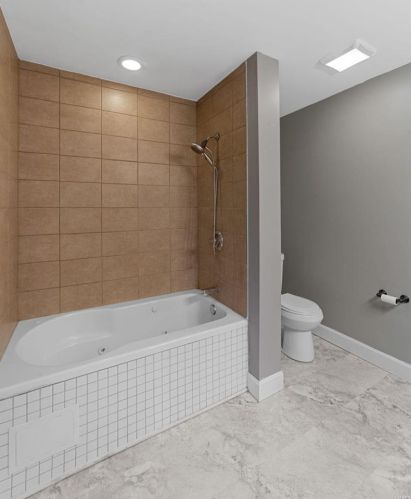 170 Village Circle Dr, Winfield MO 63389-2051 exterior