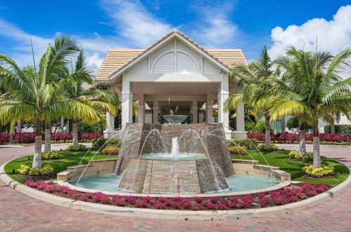 6892 Bitterbush Pl, Boynton Beach FL 33472-2902 exterior