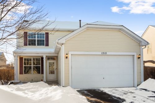 1315 Roth Dr, Joliet, IL 60431-7535