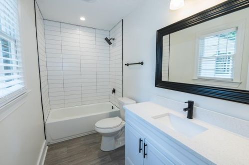 1246 Raintree Dr, Lithonia GA 30078-2122 exterior