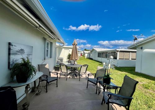 1594 13 Ter, Boynton Beach FL 33426-5805 exterior