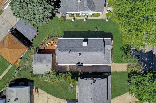 5006 Beloit Rd, Milwaukee WI 53214-5332 exterior