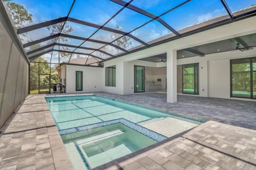 3671 21 Ave, Naples FL 34116-5722 exterior