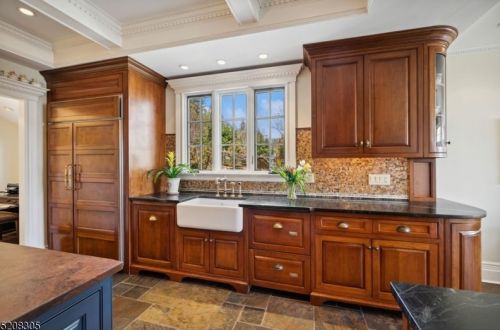 264 Upper Mtn Ave, Montclair NJ 07043-1417 exterior