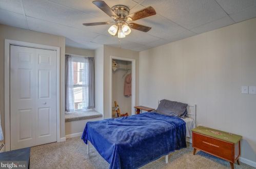 104 Queen St, Littlestown PA 17340-1640 exterior