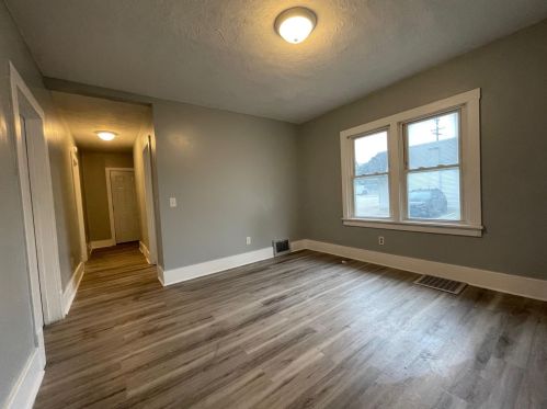 2022 Henry St, Meskegon MI  49441-3048 exterior