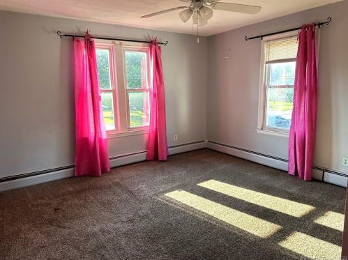 182 Quinnipiac Ave, North Haven CT 06473-3627 exterior