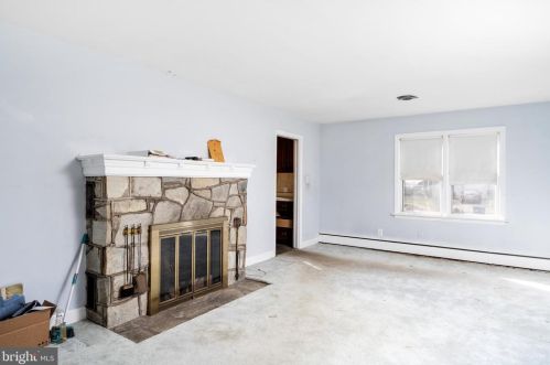 900 Hamilton St, Roebling NJ exterior