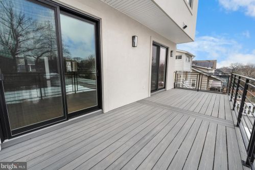 1437 Lawrence St, Washington DC 20017-2911 exterior