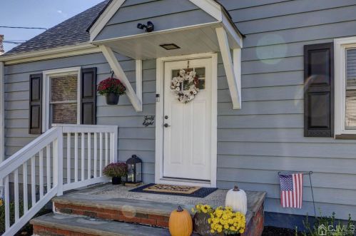 48 Coldevin Rd, Clark NJ  07066-1237 exterior