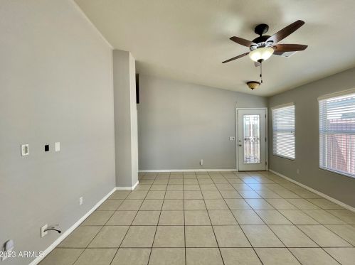 4747 Desert Wind Dr, Phoenix AZ  85044-6212 exterior