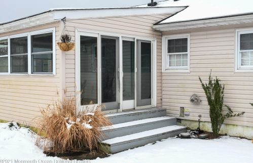 3225 Kickapoo Ave, Point Pleasant Beach NJ 08742-3429 exterior