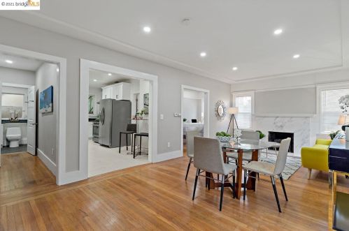 2924 Florence St, Berkeley CA 94705-2093 exterior