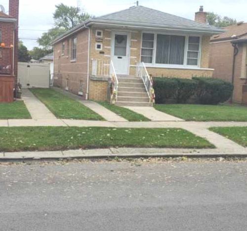 11229 Troy St, Chicago, IL 60655-2319