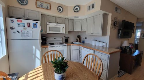 1098 Calle De Ln Temporada, Green Valley AZ 85614-1963 exterior