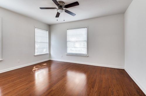 1201 Brookhurst St, Irving TX 75061-5451 exterior