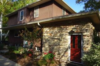 406 Merrill Crest Dr, Madison, WI 53705-2712